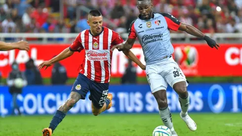 El clásico tapatío quedo igualado 1-1 en cancha de las Chivas de Guadalajara. Foto: Mediotiempo
