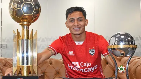 Kevin Sandoval al mismo nivel que Messi y Neymar