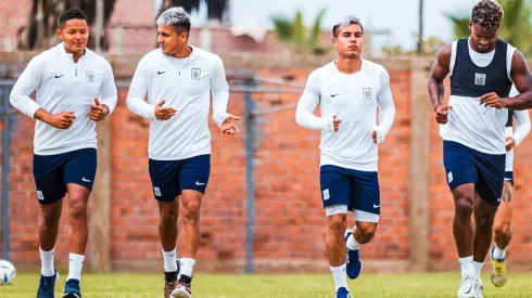 Lagos reflexionó sobre la humillación que recibió Alianza: "Mejor que pase ahora"