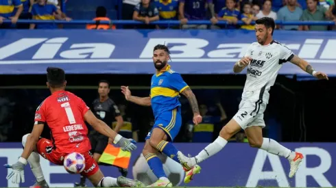 Con Advíncula, Boca Juniors empató sin goles ante Central Córdoba