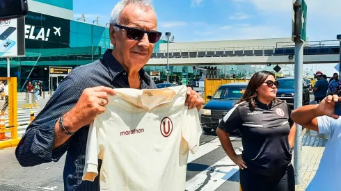 Fossati llegó a Lima y dejó un recado a la hinchada de la 'U'