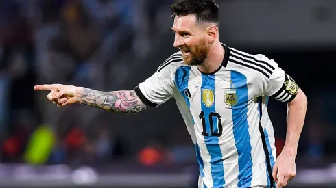 En otra exhibición de Messi, Argentina golea a Curazao
