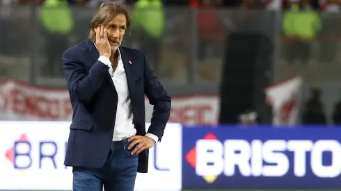 LIMA, PERU – MARCH 29: Ricardo Gareca coach of Peru gestures during the FIFA World Cup Qatar 2022 qualification match between Peru and Paraguay at Estadio Nacional de Lima on March 29, 2022 in Lima, Peru. (Photo by Leonardo Fernandez/Getty Images)