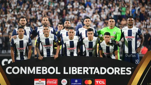 LIMA, PERU – JUNE 6: Players of Alianza Lima pose for the official photo before a Copa CONMEBOL Libertadores group G match between Alianza Lima and Athletico Mineiro at Estadio Alejandro Villanueva on June 6, 2023 in Lima, Peru. (Photo by Daniel Apuy/Getty Images)
