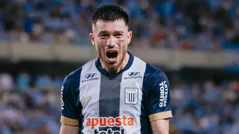 Alianza Lima se mide ante Deportes Iquique por la Copa Libertadores 2025.