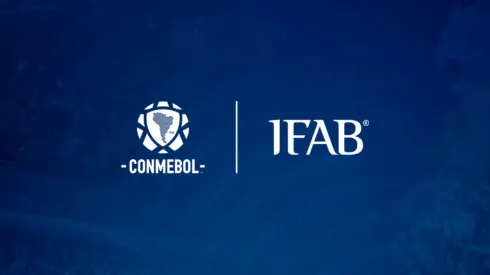 La CONMEBOL implementa las nuevas reglas impuestas por la IFAB.
