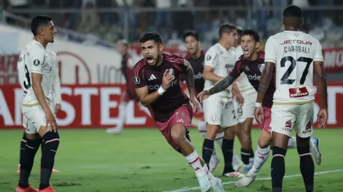 Paulo Díaz celebrando el 1-0.