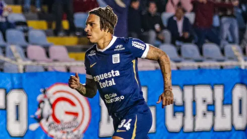 Paolo Guerrero silencia críticas y demuestra ser crack