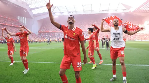 Los jugadores de Liverpool, a puro festejo.