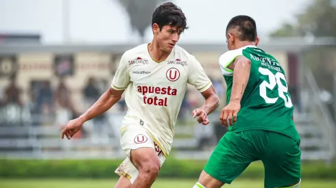 Universitario vs. CNI Estudiantil.