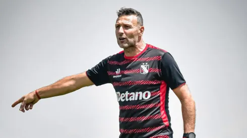 Walter Ribonetto pondría un once titular sorpresivo para lograr el triunfo con Melgar.