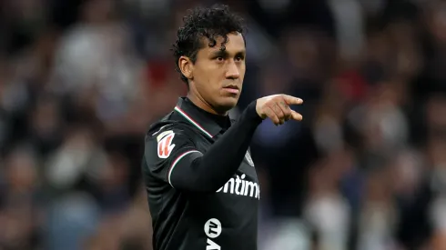 Renato Tapia podría seguir en LaLiga.