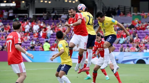 Partido entre Benfica y Auckland City por el Mundial de Clubes.
