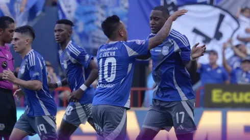 Christian Cueva celebrando en Emelec.