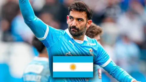 Martín Cauteruccio festejando un gol con Sporting Cristal.