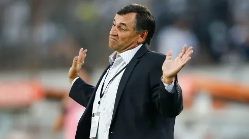 Carlos Bustos vuelve al Perú.