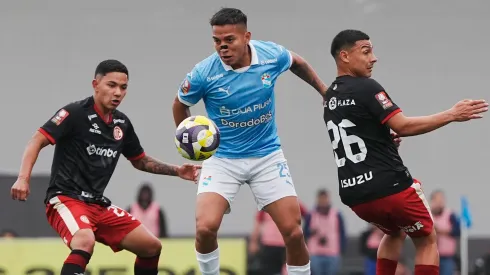 Cristal empató 2-2 ante UTC en el Gallardo.