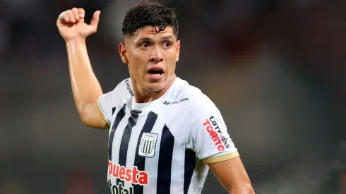 Jesús Castillo jugando en Alianza Lima.