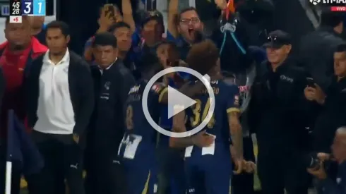 Paolo Guerrero celebrando el 3-1.