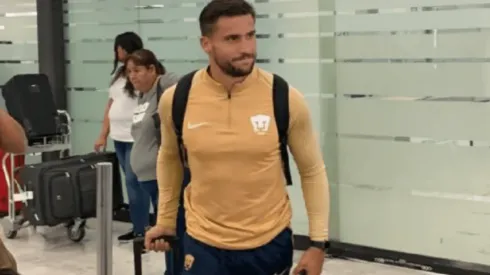 Pumas en su llegada a la Ciudad de México.
