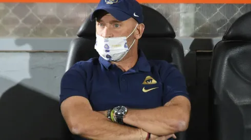 Andrés Lillini ante los Bravos
