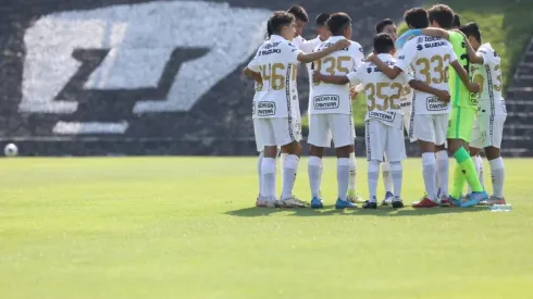 El equipo Sub-14 de Pumas previo a la semifinal
