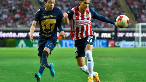 Alan Mozo frente a Chivas
