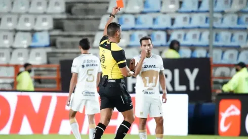 Adrián Aldrete, expulsado contra Pachuca
