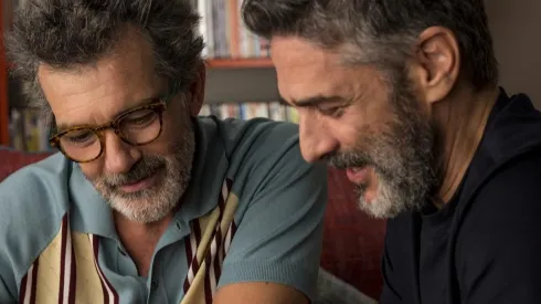 Antonio Banderas y Leonardo Sbaraglia en "Dolor y Gloria"
