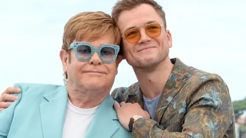 Elton John y Taron Egerton
