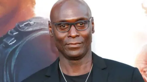 Lance Reddick en un evento
