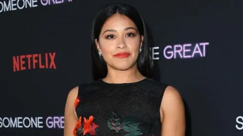 Gina Rodríguez en un evento de Netflix
