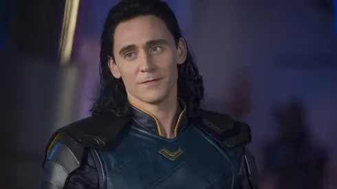 Tom Hiddleston como Loki
