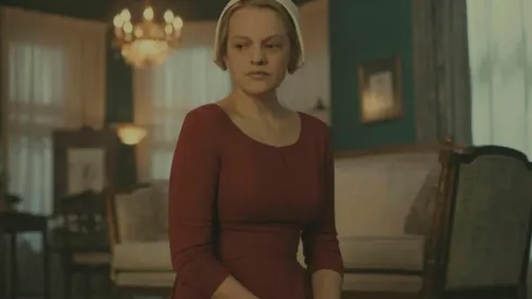 Elisabeth Moss.
