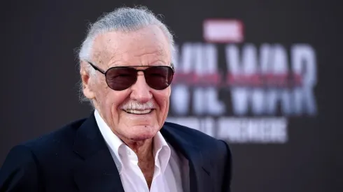 Stan Lee en la premiere de Captain America Civil War
