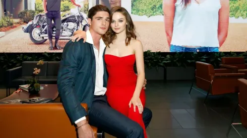 Jacob Elordi y Joey King
