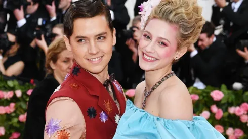 ¿Una indirecta? La reacción de Lili Reinhart luego de que Cole Sprouse presentara a su nueva novia.
