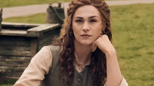 Sophie Skelton como Brianna
