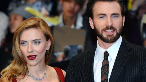 Chris Evans y Scarlett Johansson
