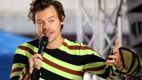 Harry Styles lanza nuevo álbum y lo presenta en streaming.
