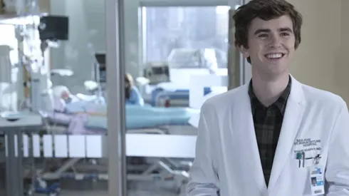 Freddie Highmore en The Good Doctor
