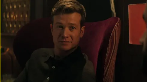 El personaje de Rhys Montrose es interpretado por el actor Ed Speleers
