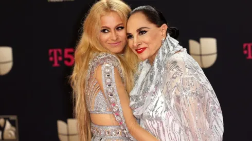 Paulina Rubio reveló cómo se comunica con Susana Dosamantes
