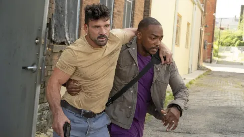 Anthony Mackie and Frank Grillo in 'Point Blank' 
