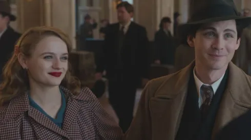 Joey King and Logan Lerman in 'We Were The Lucky Ones'
