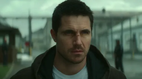 Robbie Amell in Code 8 Part II.
