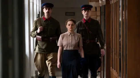 Joey King in We Were the Lucky Ones.
