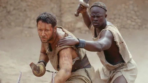 Russell Crowe and Djimon Hounsou in Gladiator.
