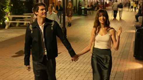 Anne Hathaway and Nicholas Galitzine in The Idea of You.
