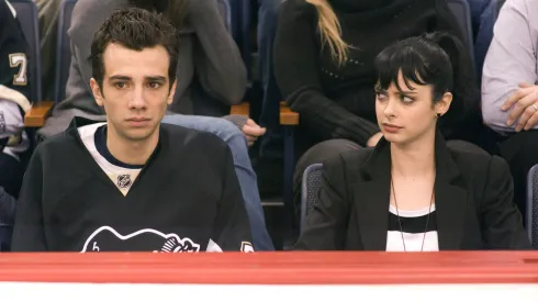 Jay Baruchel and Krysten Ritter in She's Out of My League.
